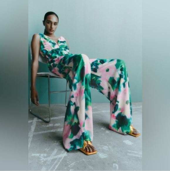 Zara floral jumpsuit - Picture 3 of 7